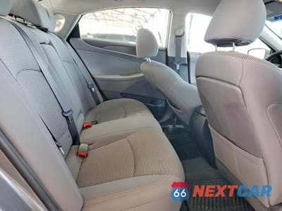 Zdjęcie 10 z 12 samochodu: 2012 HYUNDAI SONATA GLS VIN:5NPEB4AC4CH490174 - miniatura