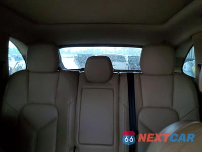 Zdjęcie 10 z 13 samochodu: 2014 PORSCHE CAYENNE S VIN:WP1AB2A26ELA59102 - miniatura