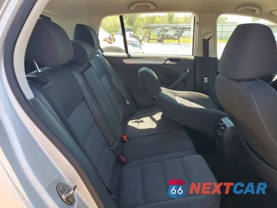Zdjęcie 11 z 13 samochodu: 2014 VOLKSWAGEN GOLF VIN:WVWDB7AJ5EW011818 - miniatura