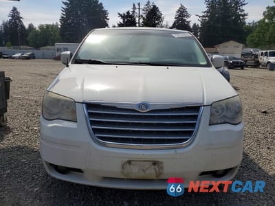 Piąte zdjęcie samochodu w środku: 2010 CHRYSLER TOWN & COUNTRY TOURING VIN:2A4RR5D1XAR346247 - miniatura