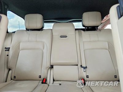Zdjęcie 19 z 28 samochodu: 2019 LAND ROVER RANGE ROVER VIN:SALGR2RV8KA527465 - miniatura