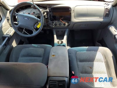 Zdjęcie 8 z 12 samochodu: 2004 FORD EXPLORER SPORT TRAC VIN:1FMZU67K34UA89255 - miniatura