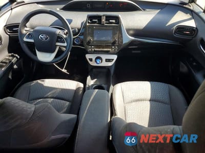 Zdjęcie 8 z 12 samochodu: 2017 TOYOTA PRIUS ONE VIN:JTDKBRFUXH3044552 - miniatura