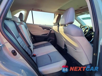 Zdjęcie 10 z 12 samochodu: 2023 TOYOTA RAV4 XLE PREMIUM VIN:JTMB6RFV0PD103470 - miniatura