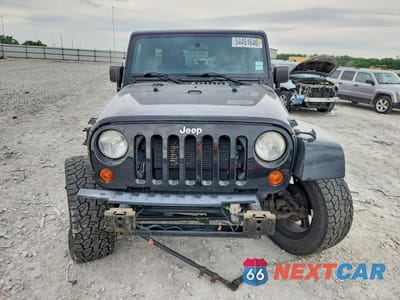 Piąte zdjęcie samochodu w środku: 2012 JEEP WRANGLER UNLIMITED SAHARA VIN:1C4BJWEG8CL184802 - miniatura