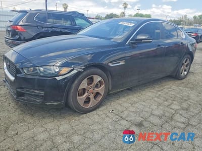 2017 JAGUAR XE SAJAR4BG8HA962887 - główne zdjęcie licytacji z USA - miniatura