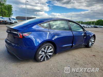 Trzecie zdjęcie samochodu z tyłu: 2025 TESLA MODEL 3 VIN:5YJ3E1EA6SF965889 - miniatura