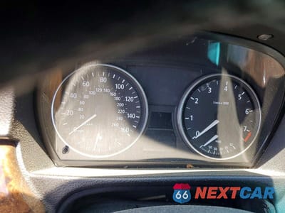 Zdjęcie 9 z 12 samochodu: 2006 BMW 325 I VIN:WBAVB13526PT04960 - miniatura