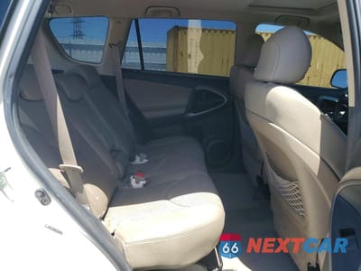 Zdjęcie 11 z 13 samochodu: 2008 TOYOTA RAV4 LIMITED VIN:JTMBK31V185061757 - miniatura