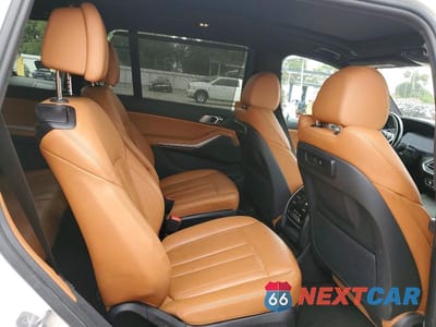 Zdjęcie 11 z 13 samochodu: 2022 BMW X7 XDRIVE40I VIN:5UXCW2C02N9L47849 - miniatura