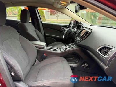 Zdjęcie 13 z 14 samochodu: 2016 CHRYSLER 200 LIMITED VIN:1C3CCCAB2GN129901 - miniatura