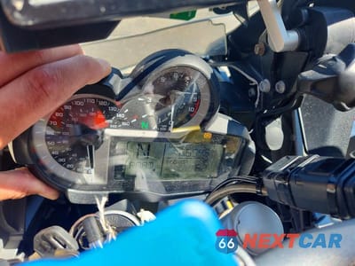 Zdjęcie 7 z 10 samochodu: 2015 BMW R1200 GS VIN:WB10A1102FZ187504 - miniatura