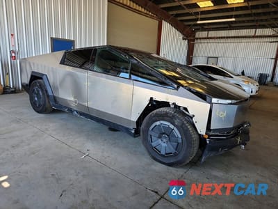 Czwarte zdjęcie samochodu z boku: 2024 TESLA CYBERTRUCK VIN:7G2CEHED4RA050983 - miniatura