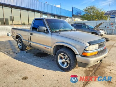 Czwarte zdjęcie samochodu z boku: 2001 CHEVROLET S TRUCK S10 VIN:1GCCS14591K149208 - miniatura