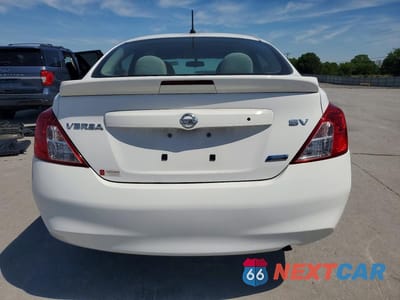 Zdjęcie 6 z 12 samochodu: 2014 NISSAN VERSA 1.6 S VIN:3N1CN7AP3EL811257 - miniatura
