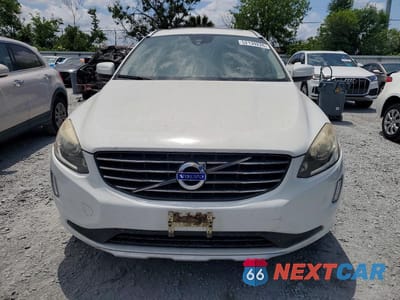 Piąte zdjęcie samochodu w środku: 2015 VOLVO XC60 T5 PREMIER VIN:YV4612RK7F2722972 - miniatura