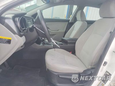 Zdjęcie 7 z 13 samochodu: 2015 KIA OPTIMA LX VIN:KNAGM4A76F5660364 - miniatura