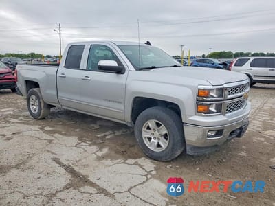 Czwarte zdjęcie samochodu z boku: 2015 CHEVROLET SILVERADO K1500 LT VIN:1GCVKREH5FZ220063 - miniatura