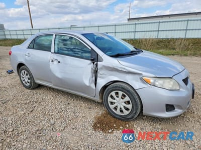 Czwarte zdjęcie samochodu z boku: 2010 TOYOTA COROLLA LE VIN:2T1BU4EE2AC501200 - miniatura