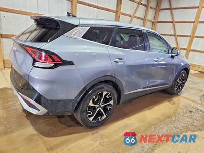 Trzecie zdjęcie samochodu z tyłu: 2023 KIA SPORTAGE EX VIN:5XYK33AFXPG107548 - miniatura