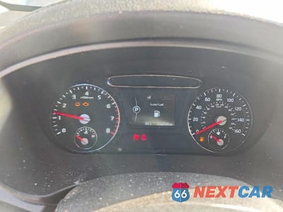 Zdjęcie 9 z 13 samochodu: 2016 KIA SORENTO LX V6 VIN:5XYPGDA51GG093885 - miniatura