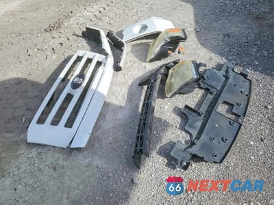 Zdjęcie 13 z 14 samochodu: 2010 FORD EXPEDITION LIMITED VIN:1FMJU1K53AEA00419 - miniatura