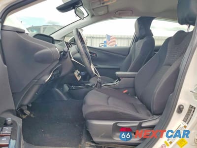 Zdjęcie 7 z 12 samochodu: 2018 TOYOTA PRIUS PRIME PLUS VIN:JTDKARFP8J3100121 - miniatura