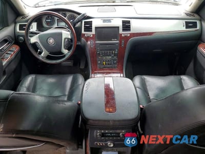 Zdjęcie 8 z 13 samochodu: 2010 CADILLAC ESCALADE PREMIUM VIN:1GYUCCEF1AR195413 - miniatura