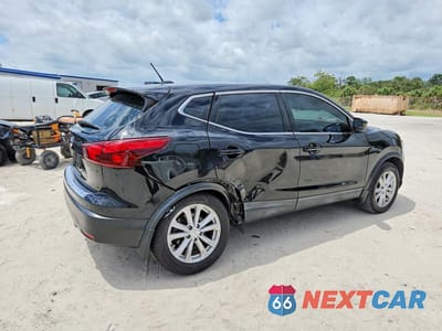 Trzecie zdjęcie samochodu z tyłu: 2018 NISSAN ROGUE SPORT S VIN:JN1BJ1CP1JW161267 - miniatura
