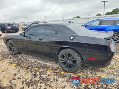 Drugie zdjęcie samochodu z przodu: 2017 DODGE CHALLENGER SXT VIN:2C3CDZAG4HH633811 - miniatura