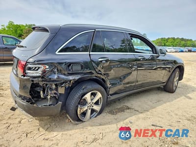 Trzecie zdjęcie samochodu z tyłu: 2022 MERCEDES-BENZ GLC 300 4MATIC VIN:W1N0G8EB3NV398294 - miniatura