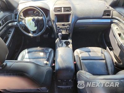 Zdjęcie 8 z 14 samochodu: 2019 FORD EXPLORER XLT VIN:1FM5K8D83KGA56907 - miniatura