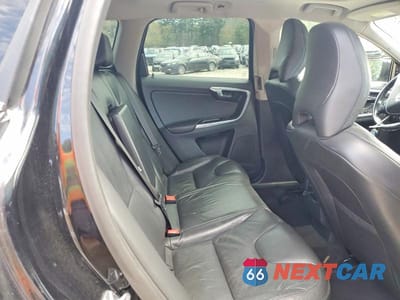 Zdjęcie 11 z 14 samochodu: 2014 VOLVO XC60 T6 VIN:YV4902DZ5E2535586 - miniatura