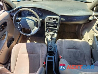 Zdjęcie 8 z 12 samochodu: 2002 SATURN SL1 VIN:1G8ZH54872Z259400 - miniatura