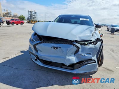 Piąte zdjęcie samochodu w środku: 2024 FORD MUSTANG MACH-E SELECT VIN:3FMTK1R4XRMA36965 - miniatura