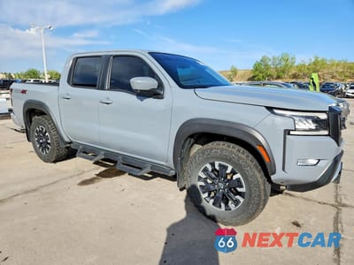 Czwarte zdjęcie samochodu z boku: 2023 NISSAN FRONTIER PRO-4X VIN:1N6ED1EK3PN618126 - miniatura