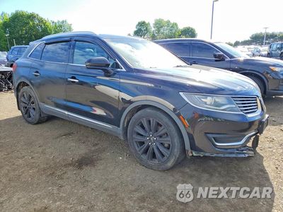 Czwarte zdjęcie samochodu z boku: 2017 LINCOLN MKX RESERVE VIN:2LMPJ8LP1HBL29397 - miniatura