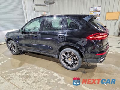Drugie zdjęcie samochodu z przodu: 2017 PORSCHE CAYENNE VIN:WP1AA2A27HKA81638 - miniatura