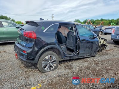 Trzecie zdjęcie samochodu z tyłu: 2022 KIA NIRO EV EX VIN:KNDCC3LG8N5153718 - miniatura