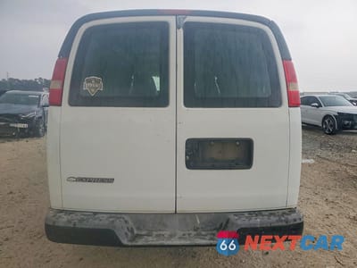 Zdjęcie 6 z 12 samochodu: 2010 CHEVROLET EXPRESS 1500 CARGO DELIVERY VAN VIN:1GCUGADX1A1157896 - miniatura