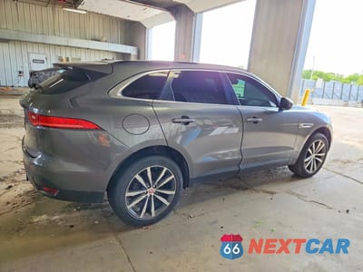 Trzecie zdjęcie samochodu z tyłu: 2018 JAGUAR F-PACE PRESTIGE VIN:SADCK2FN0JA293288 - miniatura