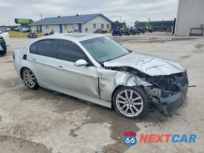 Czwarte zdjęcie samochodu z boku: 2006 BMW 330 I VIN:WBAVB33556KS33455 - miniatura