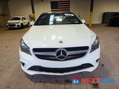 Piąte zdjęcie samochodu w środku: 2015 MERCEDES-BENZ CLA 250 4MATIC VIN:WDDSJ4GB0FN260842 - miniatura