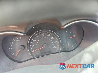 Zdjęcie 9 z 12 samochodu: 2014 KIA SORENTO LX VIN:5XYKT3A69EG446220 - miniatura