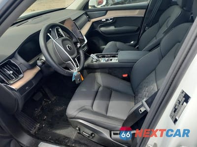 Zdjęcie 7 z 13 samochodu: 2025 VOLVO XC90 PLUS VIN:YV4062JB4S1390993 - miniatura