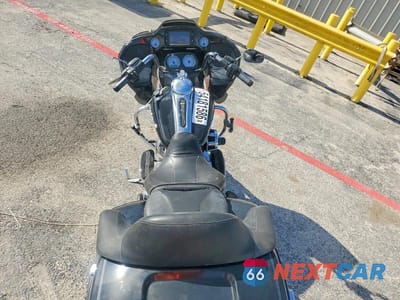 Zdjęcie 6 z 9 samochodu: 2015 HARLEY-DAVIDSON FLTRXS ROAD GLIDE SPECIAL VIN:1HD1KTM15FB634290 - miniatura