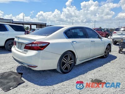 Trzecie zdjęcie samochodu z tyłu: 2017 HONDA ACCORD SPORT SPECIAL EDITION VIN:1HGCR2F16HA231331 - miniatura