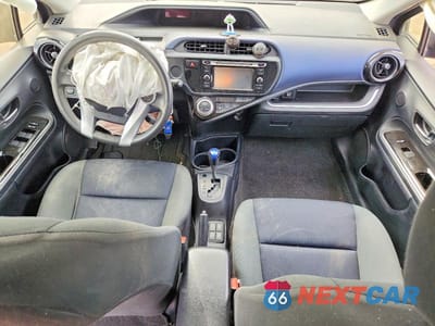 Zdjęcie 8 z 13 samochodu: 2016 TOYOTA PRIUS C TWO VIN:JTDKDTB33G1130218 - miniatura