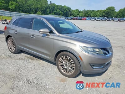 Czwarte zdjęcie samochodu z boku: 2017 LINCOLN MKX RESERVE VIN:2LMPJ6LR2HBL30449 - miniatura
