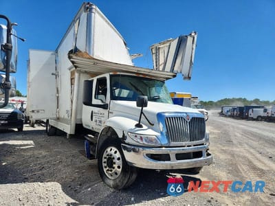 2020 INTERNATIONAL MV607 BOX TRUCK 1HTEUMMN0LH873781 - główne zdjęcie licytacji z USA - miniatura